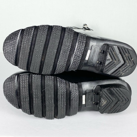 Hunter Tall Fully Waterproof Rain Boots Size 8 Female, 7 Male, Color Black gloss - Picture 4 of 9